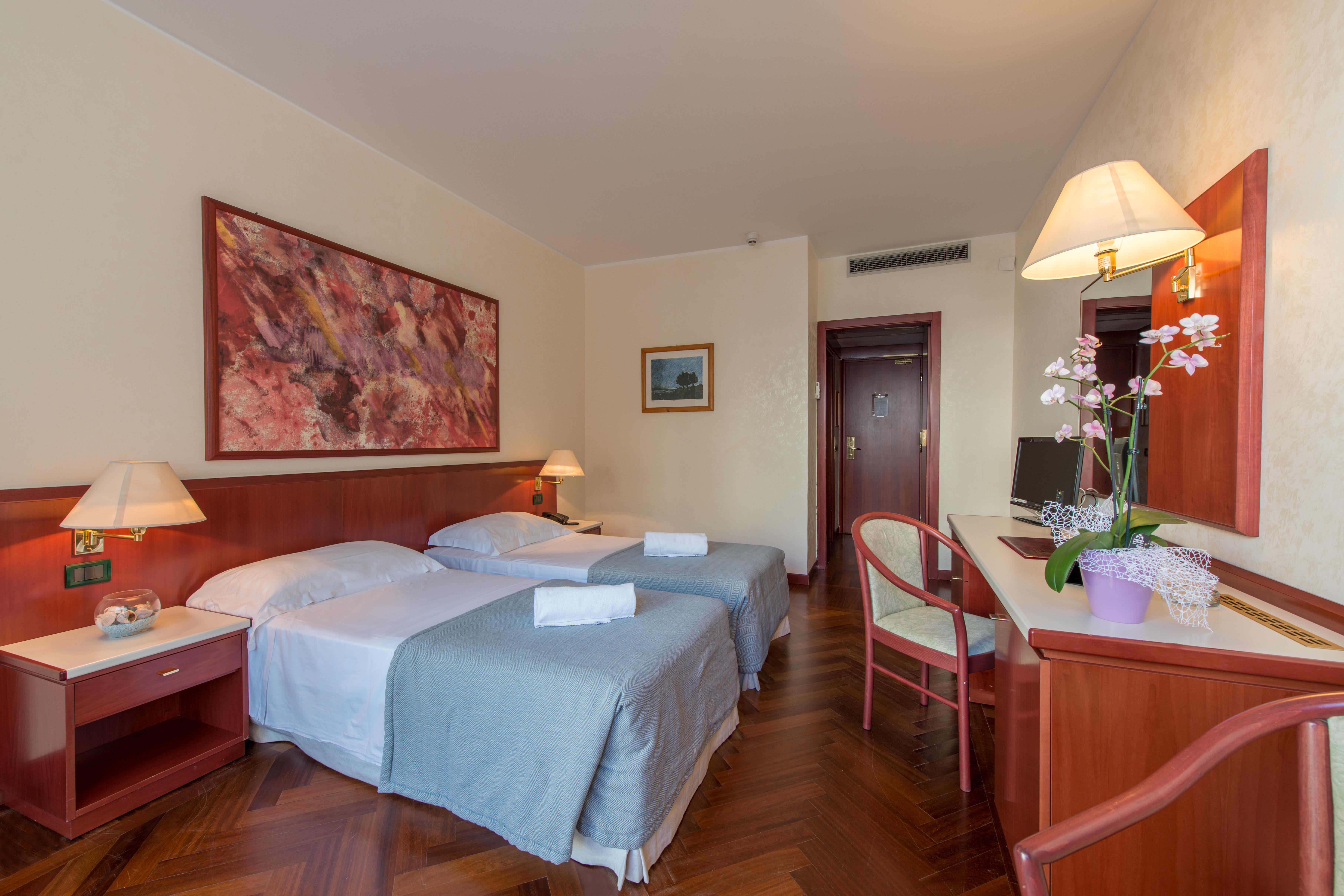 Splendid Hotel La Torre Mondello Εξωτερικό φωτογραφία