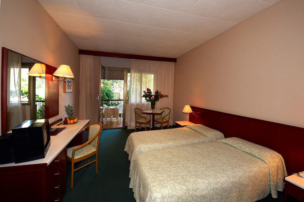 Splendid Hotel La Torre Mondello Εξωτερικό φωτογραφία